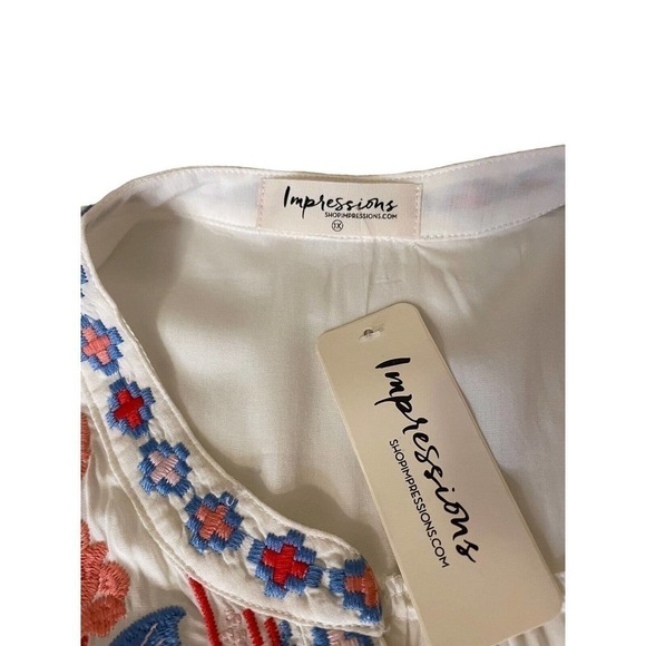 Sitting Pretty Seaside Floral Boho Chic Embroidered Blouse 1X - Picture 8 of 8